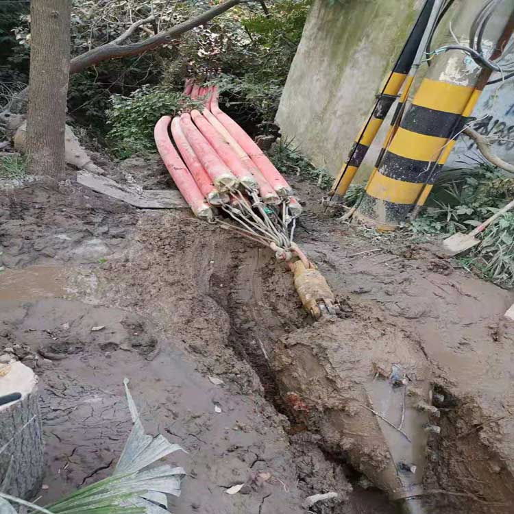 青松路街道拖拉管